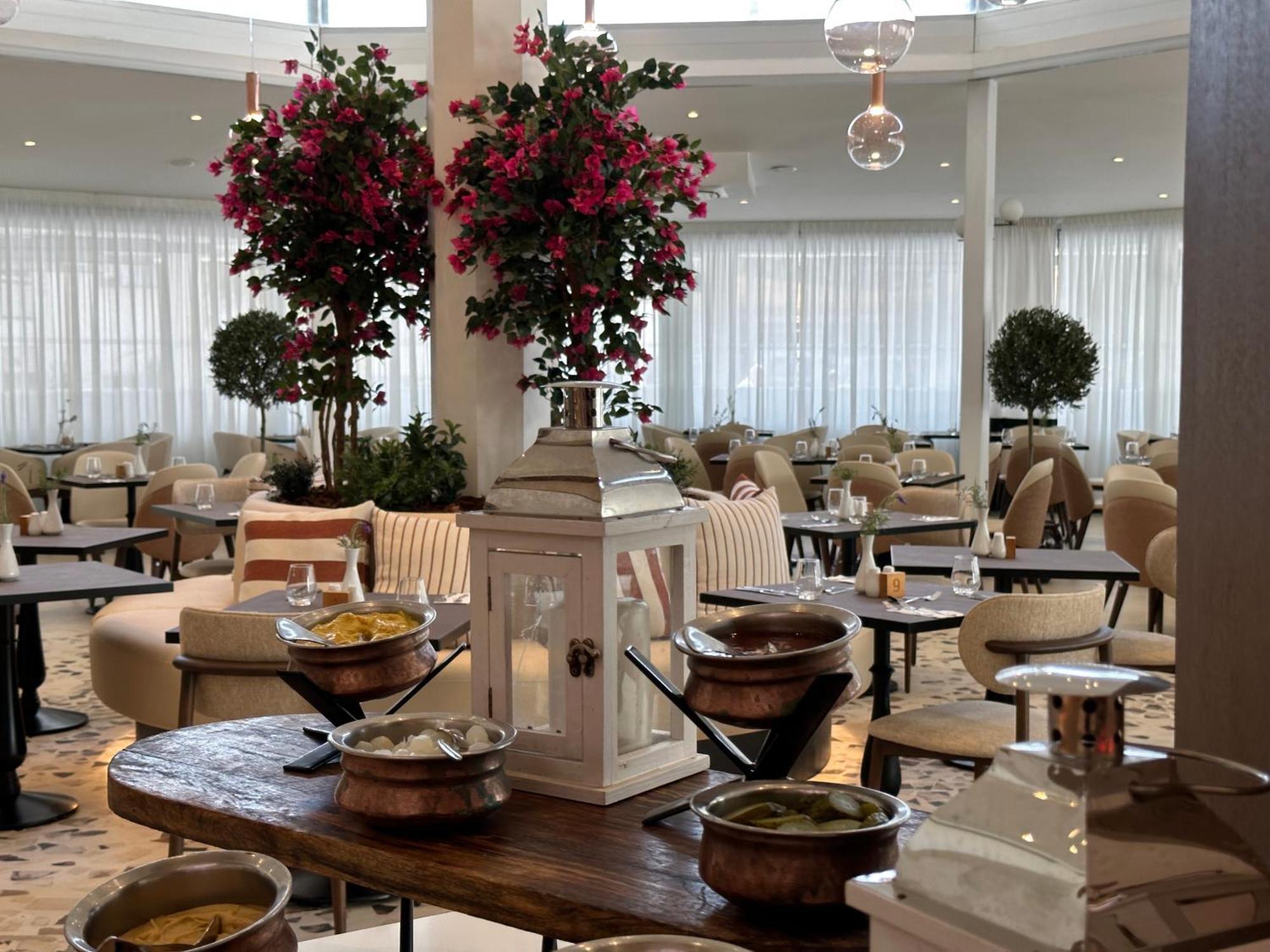 King Jason Paphos - Designed For Adults By Louis Hotels Exterior photo