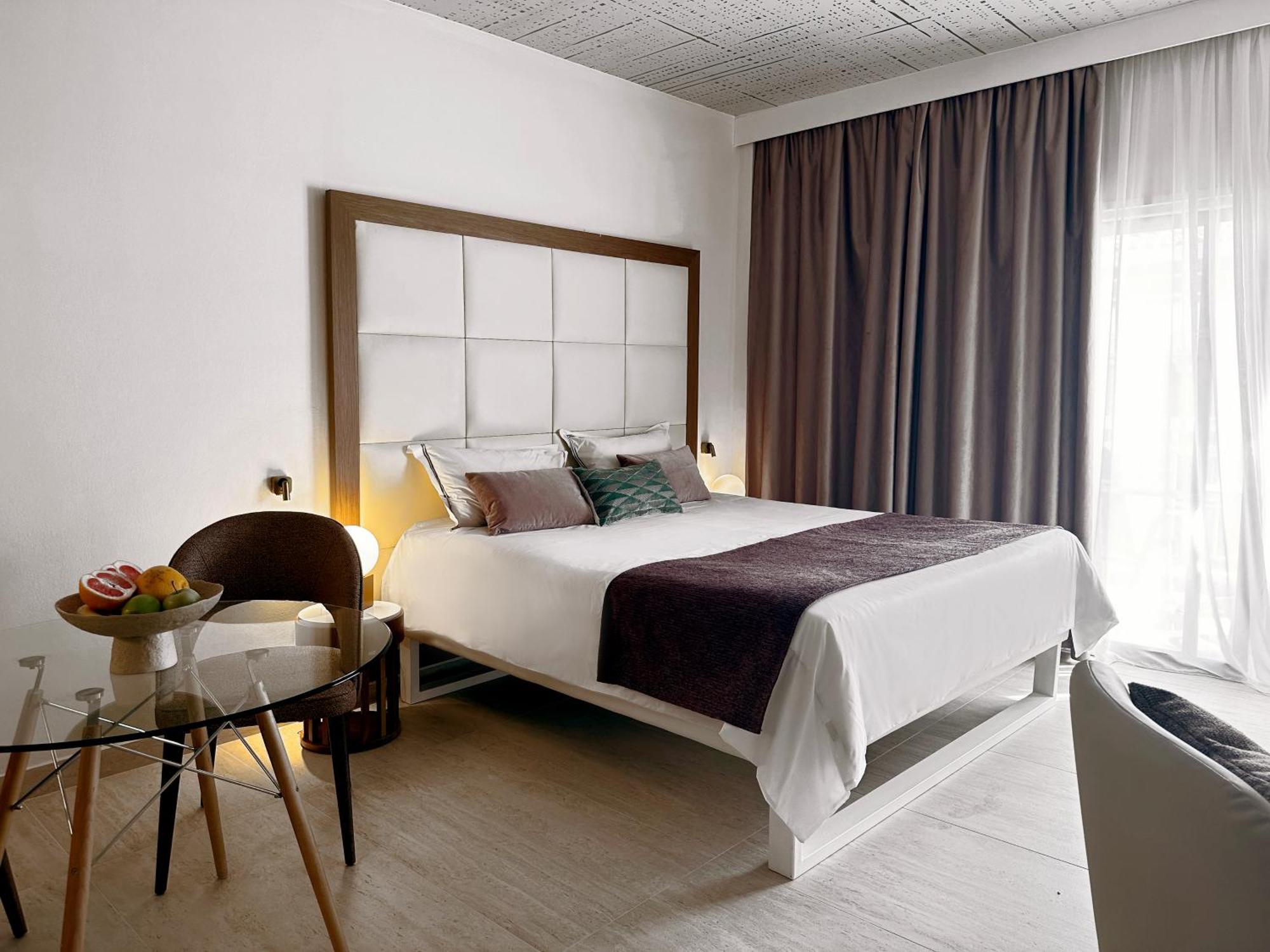 King Jason Paphos - Designed For Adults By Louis Hotels Exterior photo
